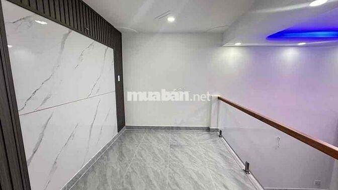 Nhà cấp 4 đúc lửng xinh xắn ngay Thới Tam Thôn 6 Hóc Môn