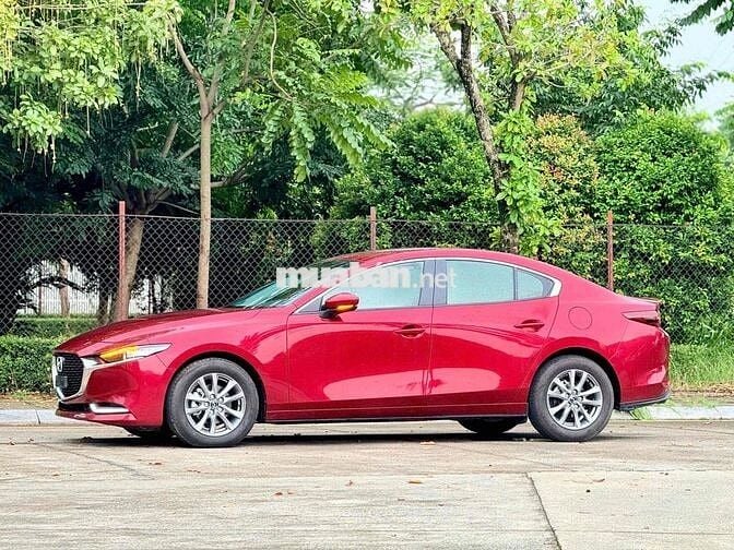Mazda Mazda3 2024 1.5AT Luxury 11000 km