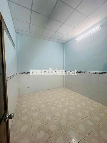 💰💰💰 NHÀ CẤP 4 DT Khủng 5❌16m: 2PN, 2WC - HẺM 318 THỐNG NHẤT, P16, GV