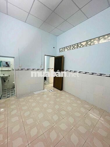 💰💰💰 NHÀ CẤP 4 DT Khủng 5❌16m: 2PN, 2WC - HẺM 318 THỐNG NHẤT, P16, GV