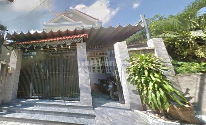 Bán nhà Đúc 2 Lầu Nguyễn Văn Quá Quận 12, DT 352m2, Hẻm 6m, Giá 8Tỷ2