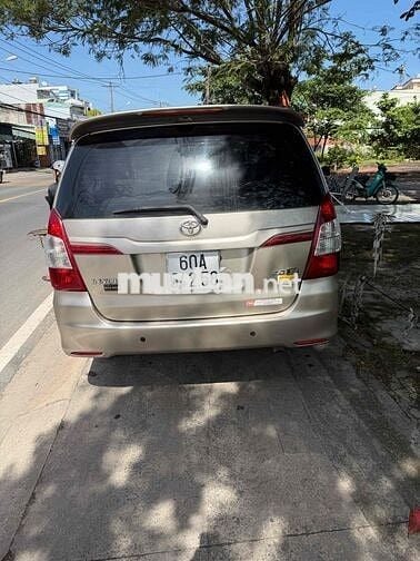 Toyota Innova 2015 2.0E - zin căng nét