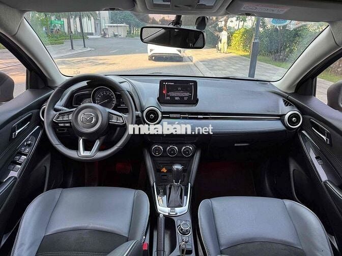 Mazda 2 Sport Luxury 2021 Đỏ 20.000 km