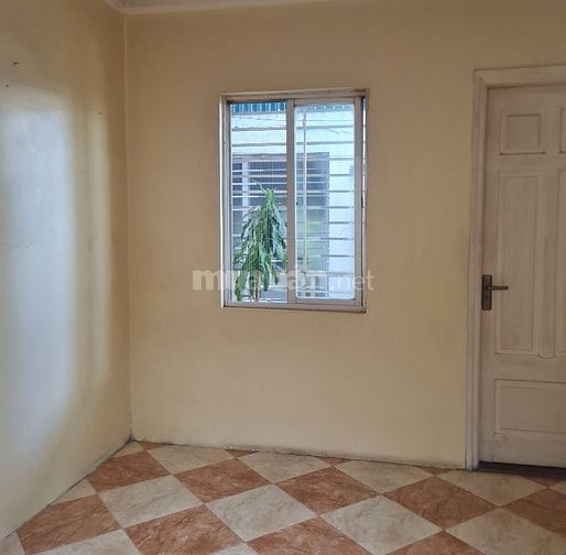 Nhà nguyên căn ngõ Kiến Thiết cách đường Khâm Thiên 1 nhà