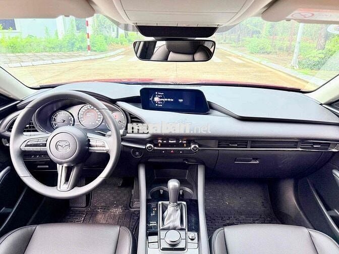 Mazda Mazda3 2024 1.5AT Luxury 11000 km