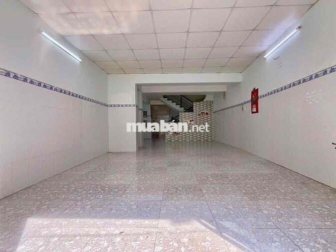 NHÀ ĐẸP -TỈNH LỘ 10 - TÊN LỬA - NGANG 4.4 - 70M2