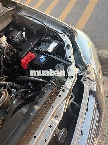 Toyota Innova 2015 2.0E - zin căng nét