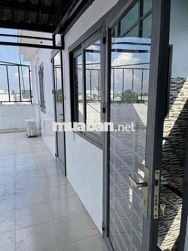 cần bán căn nhà rộng đẹp 5p 6,8 tỷ