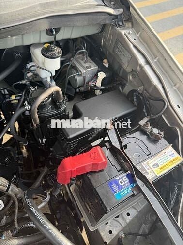 Toyota Innova 2015 2.0E - zin căng nét