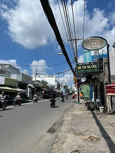 Cho thuê nhà mặt  đường Nguyễn Duy Trinh  DTKV 284m2 ( 8 x 35,5m ) , 