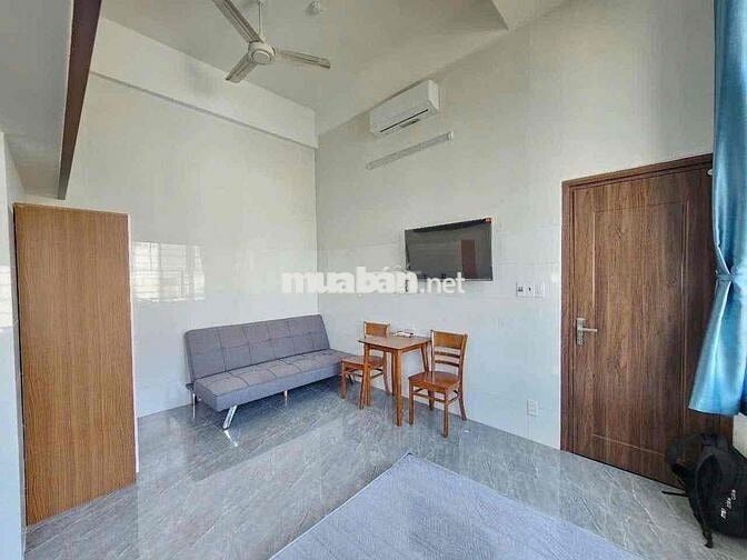 PHÒNG TRỌ CÓ GÁC VIEW KÍNH  GIÁ CỰC TỐT CÓ MÁY LANH NGAY CHỢ GÒ XOÀI