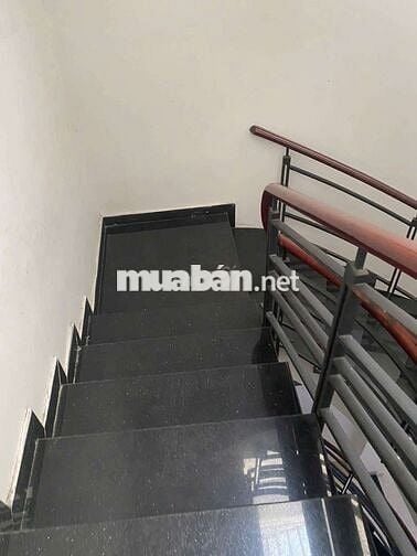 CHO THUÊ NHÀ 5X20(TRỆT+2 LẦU+ST+4PN+5WC) NHÀ ĐANG SƠN SỬA LẠI MỚI