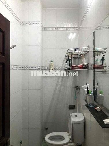 Nhà Hẻm 6m đg PVC P14: 4x18m, 3 lầu, 4pn, 5wc, p.thờ, sthượng