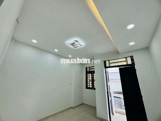 BÁN NHÀ SỔ HỒNG RIÊNG. TRUNG CHÁNH. GẦN TÔ KÝ NGUYỄN ẢNH THỦ. CHỢ BẮP.