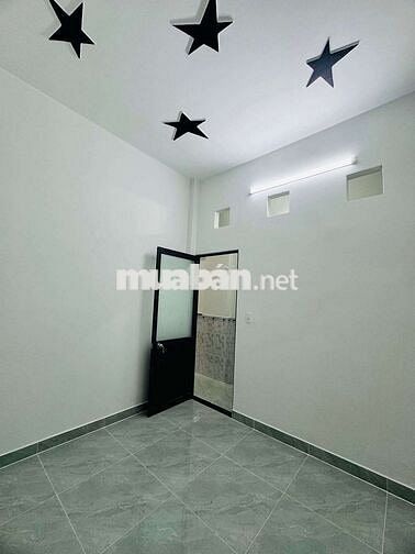 BÁN NHÀ SỔ HỒNG RIÊNG. TRUNG CHÁNH. GẦN TÔ KÝ NGUYỄN ẢNH THỦ. CHỢ BẮP.