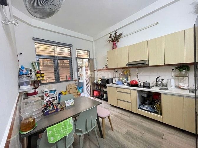 Bán NR Siêu Hiếm Đẹp, 04 PN, 03 Tầng, DT 4x16