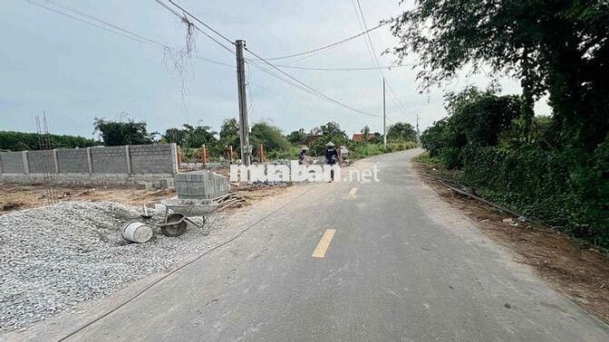 🏡 4 LÔ NHÀ VƯỜN ĐẸP NGAY ĐƯỜNG NGUYỄN HUỆ – XÃ ĐẤT ĐỎ