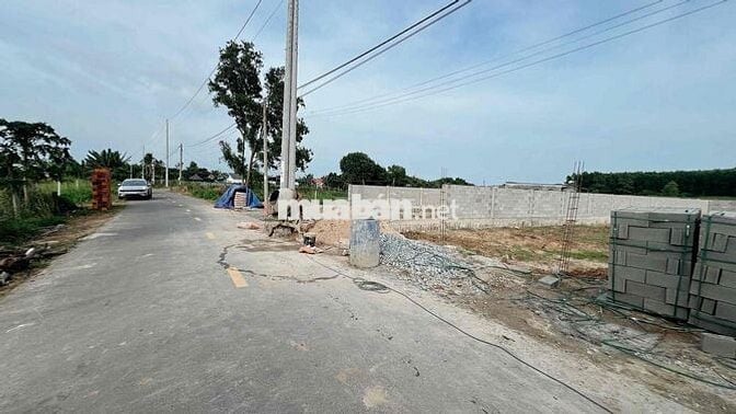 🏡 4 LÔ NHÀ VƯỜN ĐẸP NGAY ĐƯỜNG NGUYỄN HUỆ – XÃ ĐẤT ĐỎ