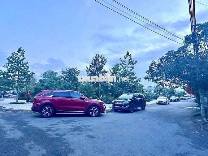 Bán nhà 1 trệt 2 lầu,sổ hồng thổ cư 100%, khu dân cư Tân Phong (5.9tỷ)