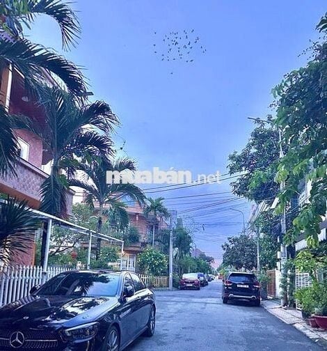 Bán nhà 1 trệt 2 lầu,sổ hồng thổ cư 100%, khu dân cư Tân Phong (5.9tỷ)