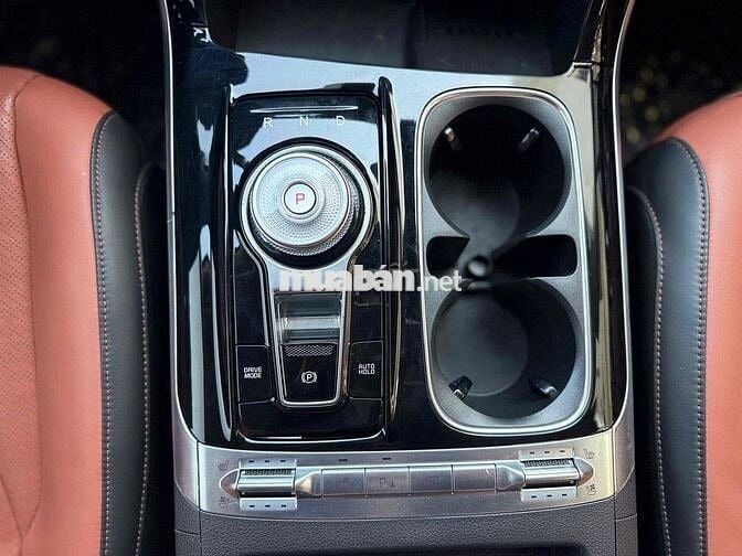 Kia Carnival 2024 2.2D Signature 31000 km