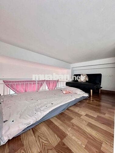 CHO THUÊ PHÒNG GÁC 4 NGƯỜi 4 XE , FULL NỘI THẤT NGAY CHỢ BÀ CHIỂU