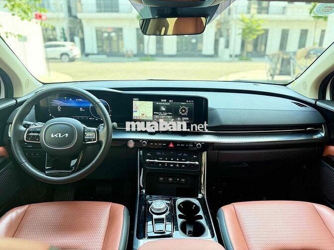 Kia Carnival 2024 2.2D Signature 31000 km