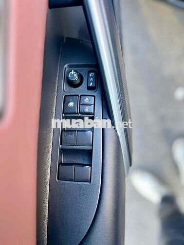 Toyota Cross 2022 1.8V 45000 km Đen