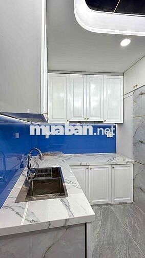 NHÀ ĐẸP DỌN VÀO Ở NGAY - HẺM NHỰA 5M - 38M2 NỞ HẬU -2PN