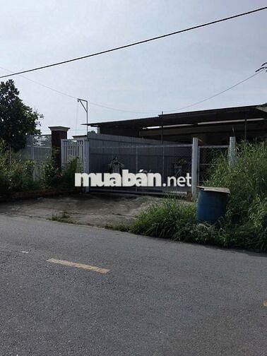 Bán nhà mặt tiền đường Nhuận Đức, Củ Chi, DT 827,9m2, Thổ cư 256,7m2