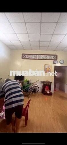 Bán Nhà Hẻm 403 Sát bên Aeon Mall chỉ vài bước chân ra khu công viên.