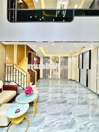 🤩🤩bán nhà quang trung 5 tầng nhỉnh 6 tỷ hẻm xe hơi