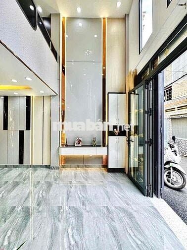 🤩🤩bán nhà quang trung 5 tầng nhỉnh 6 tỷ hẻm xe hơi