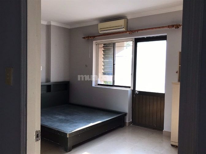Bán căn hộ chung cư 60m2, 1,85 tỷ tại Bàu Cát II, Tân Bình, HCM.