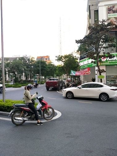 Cho thuê căn LK Roman Plaza view nội khu, dt 80m2. Giá thỏa thuận