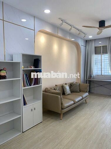 Cần bán căn hộ chung cư 109 Nguyễn Biểu, 2PN, nhà mới, ở ngay