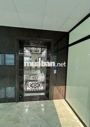 Cho thuê nhà mới, lô góc, Láng Hạ, Vỉa hè, THANG MÁY, 104m2x 6T *52 Tr