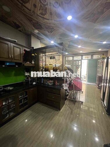 Bán nhà Phú Thọ Hoà, Hẻm xe tải cách 5 bước, 40m2, 2 lầu, Chỉ 4tỷ2 TL