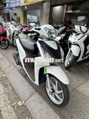 Honda vision 2018 mới 90% Bstp chính chủ