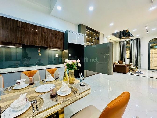 Bán nhà MT Đặng Văn Ngữ,P10 Phú Nhuận 93m2, 5x20, 4 tầng, 32 tỷ M.Lệ