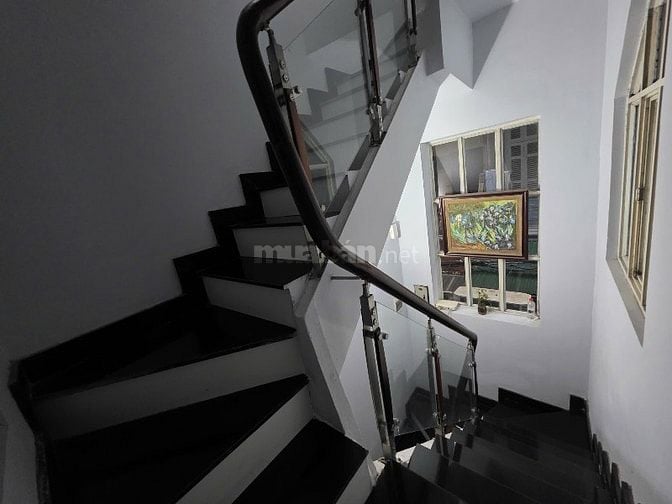 Bán nhà ngõ 31/20 Nguyễn Cao..