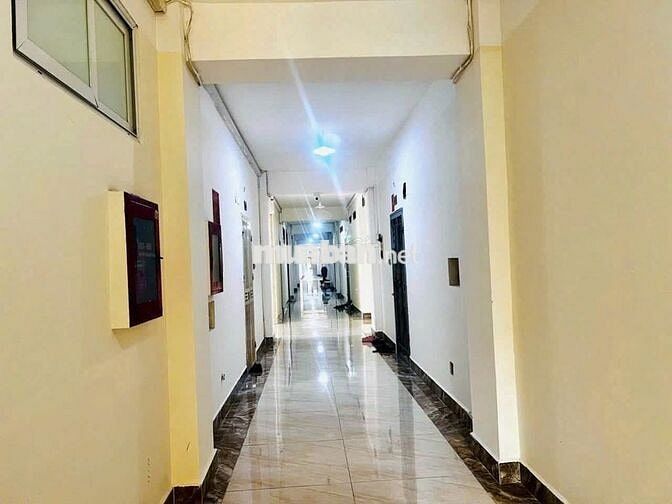 Cho thuê căn góc 85m2: 3 pn hướng Đông Nam, Nguyễn Chánh, Cầu Giấy