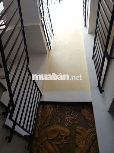 Cho thuê nhà hxh An Nhơn rộng, thoáng, sát mặt tiền Nguyễn Oanh