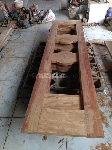 Tuyển thợ mộc có tay nghề, ưu tiên gỗ,có ăn chỗ ở tại Bình Chánh TPHCM