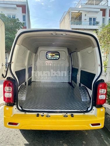 Xe tải van 945kg 2 chỗ ngồi 1 đời chủ Tera V 2022