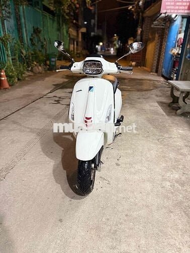 kẹt tiền cần bán gấp vespa 150abs