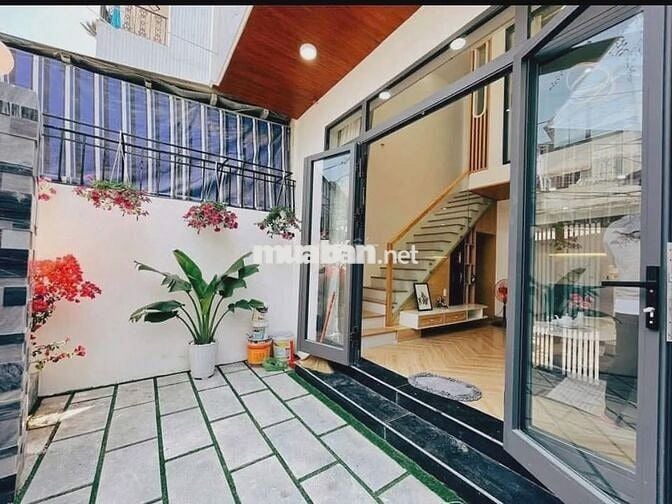 Bán nhà gần biển Nguyễn Tất Thành dòng tiền cho thuê 9tr/tháng