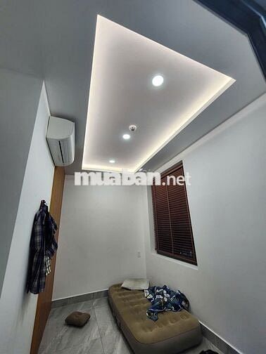 CHO THUỂ TÒA NHÀ LÀM VP/CTY QL 13 CŨ CÓ THANG MÁY