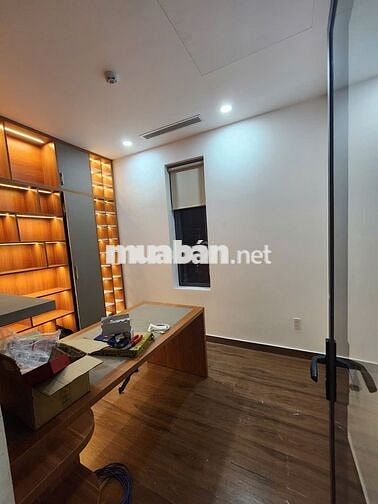 CHO THUỂ TÒA NHÀ LÀM VP/CTY QL 13 CŨ CÓ THANG MÁY