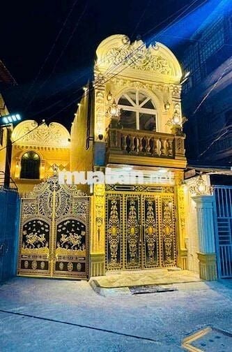 LẦU ĐÀI TÌNH ÁI DÁT VÀNG NHÀ CHÍNH CHỦ BÁN